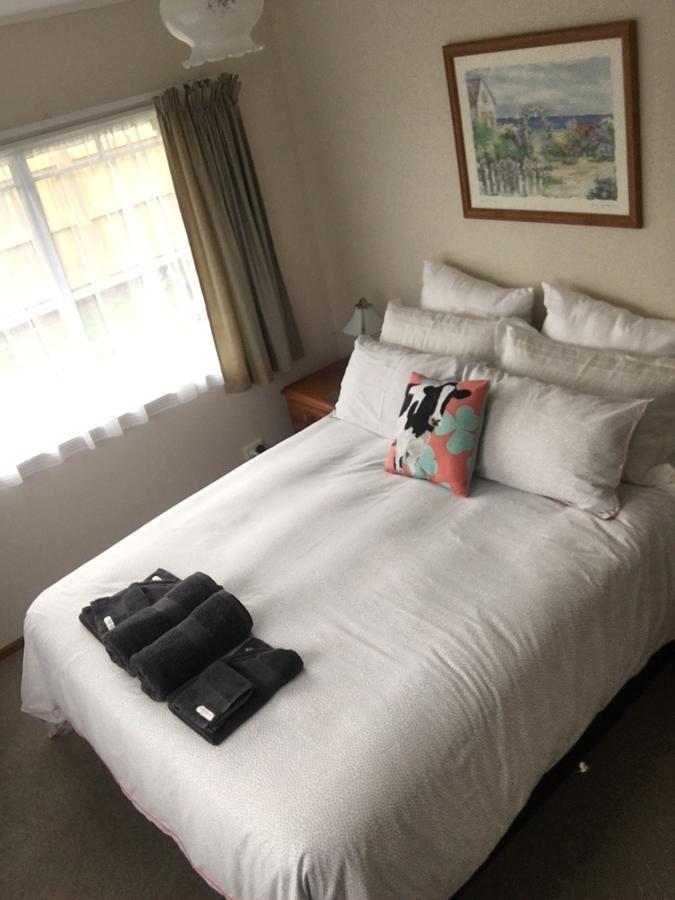 Pukeko Lodge Bnb New Plymouth Exterior photo
