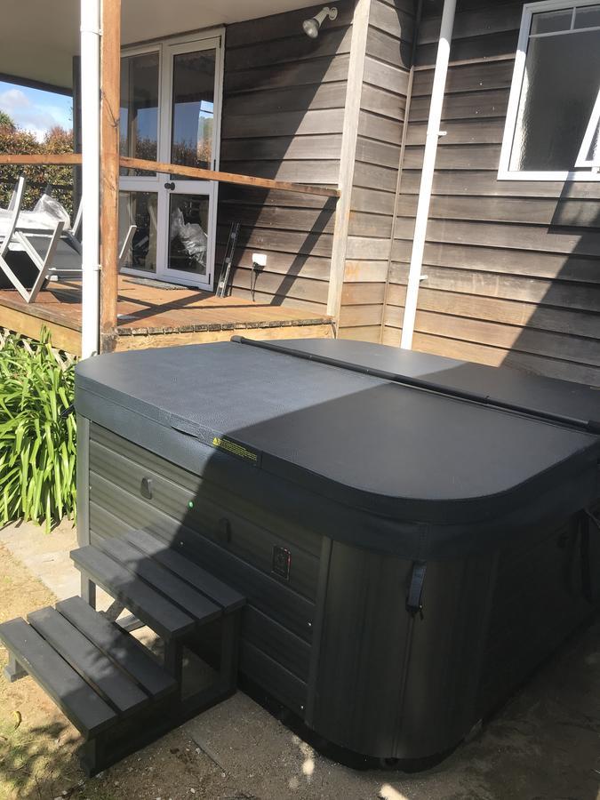 Pukeko Lodge Bnb New Plymouth Exterior photo