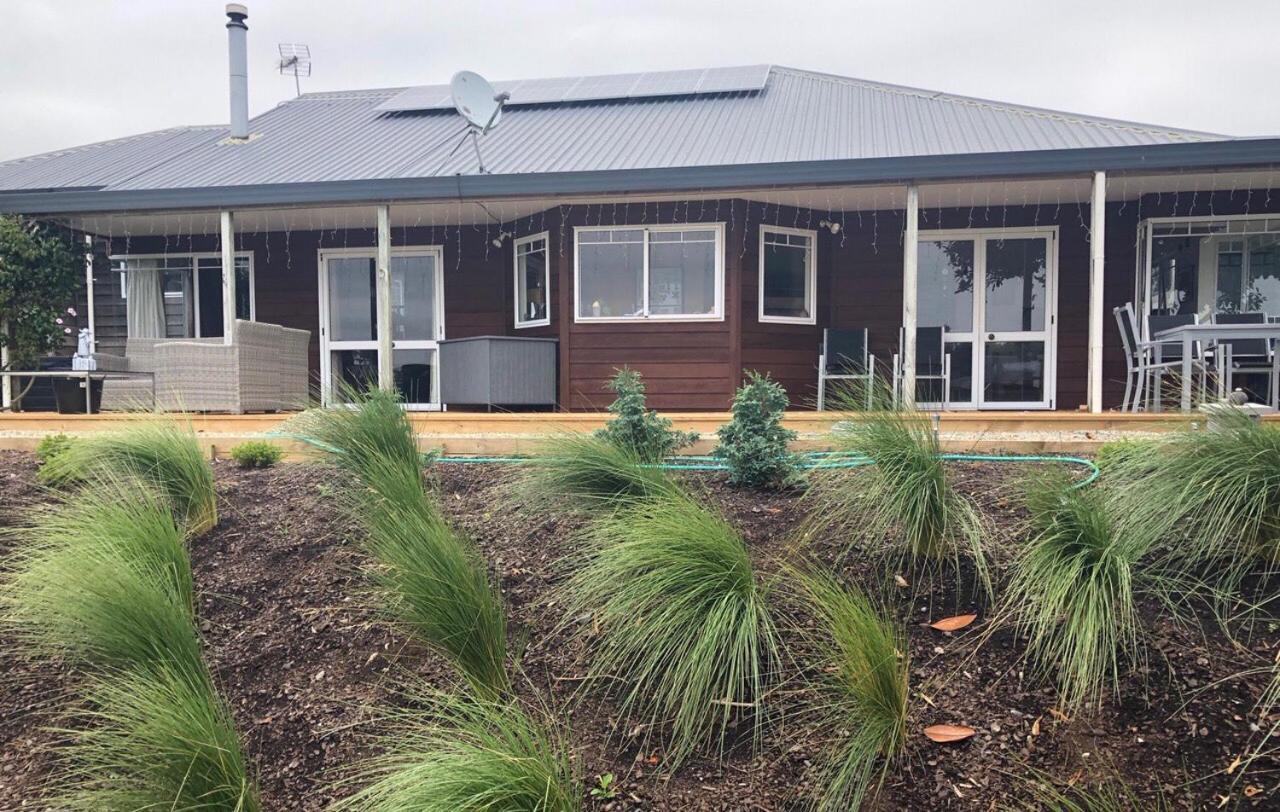 Pukeko Lodge Bnb New Plymouth Exterior photo